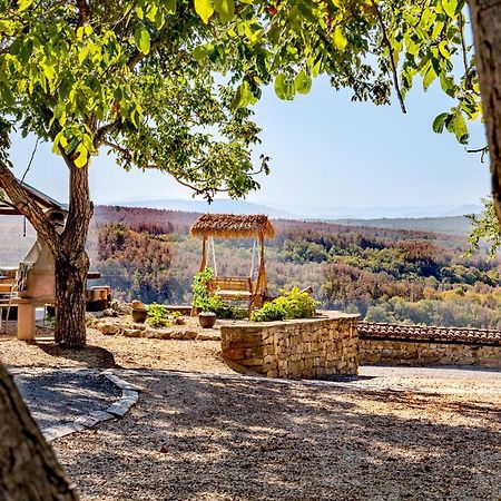 Complex Arbanashki Style-Panoramic View With Summer And Winter Terrace, Jacuzzi, Sauna, Children'S And Adult Area With Cinema Summer Arbanassi Exterior foto