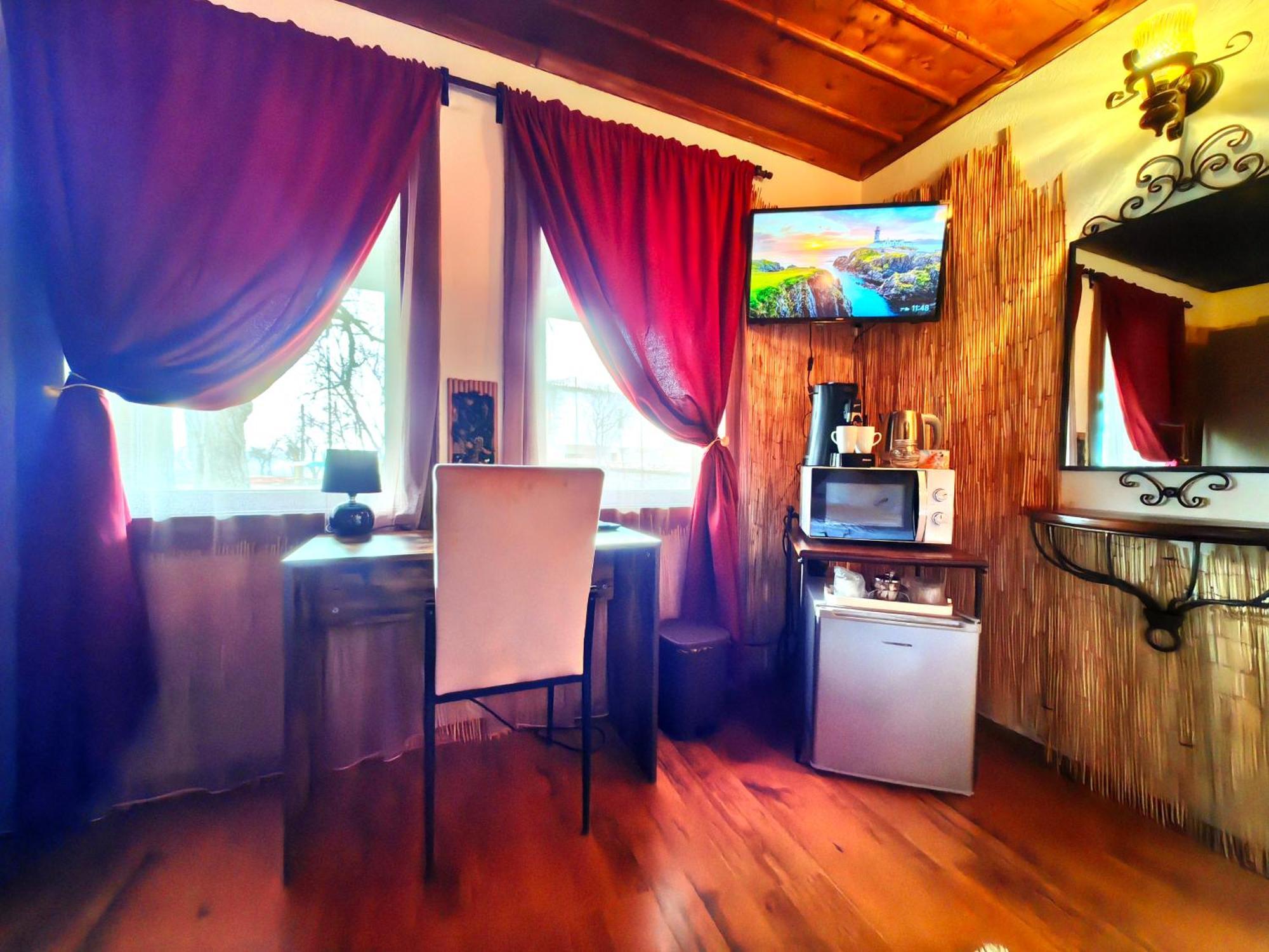 Complex Arbanashki Style-Panoramic View With Summer And Winter Terrace, Jacuzzi, Sauna, Children'S And Adult Area With Cinema Summer Arbanassi Exterior foto