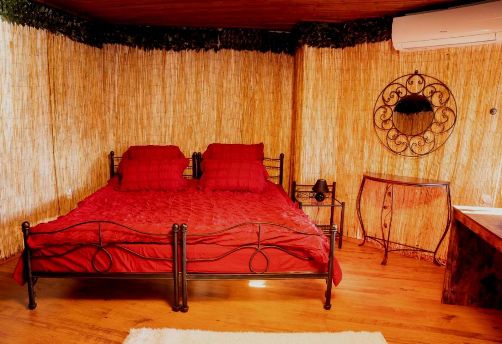 Complex Arbanashki Style-Panoramic View With Summer And Winter Terrace, Jacuzzi, Sauna, Children'S And Adult Area With Cinema Summer Arbanassi Exterior foto