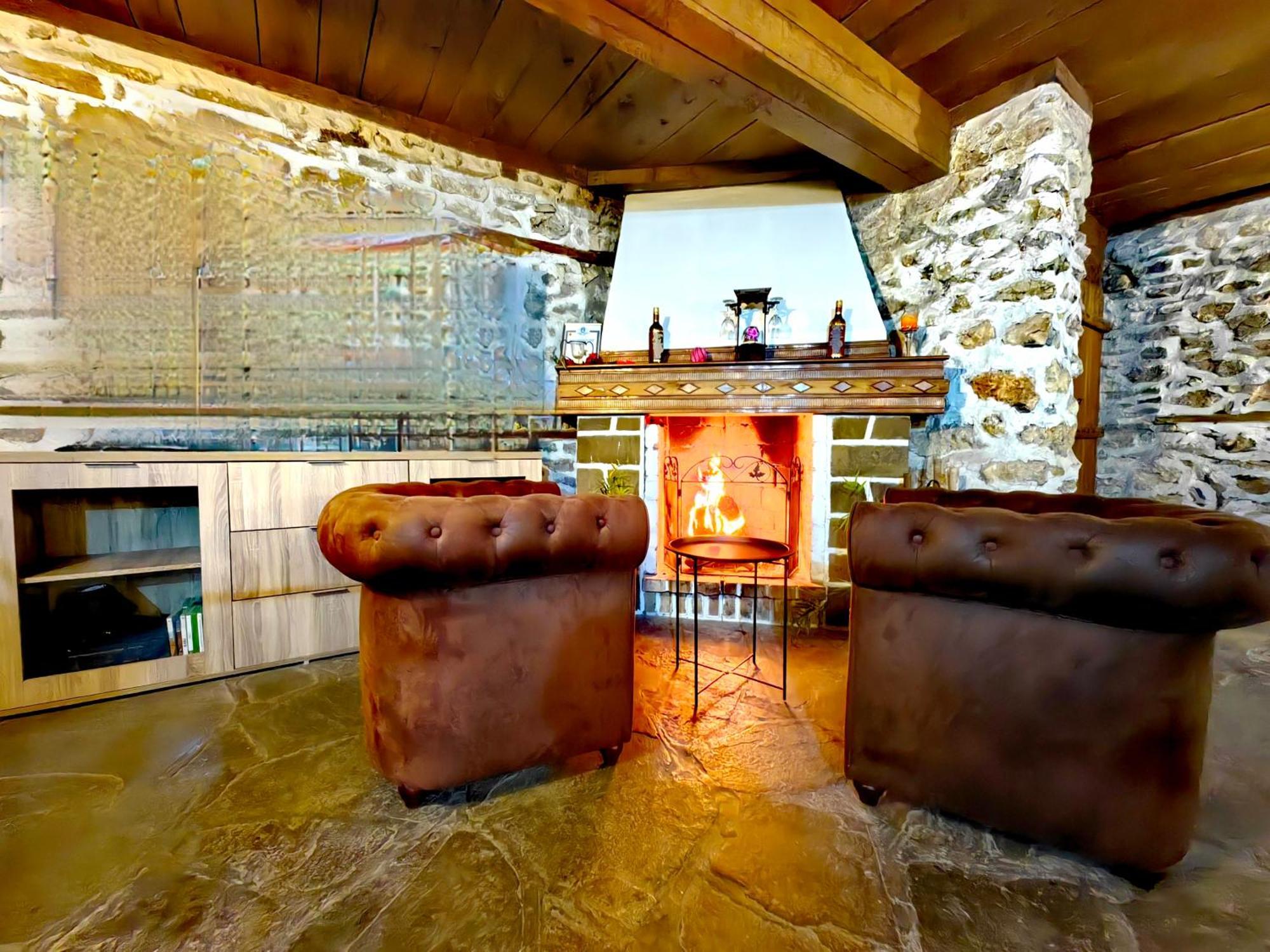Complex Arbanashki Style-Panoramic View With Summer And Winter Terrace, Jacuzzi, Sauna, Children'S And Adult Area With Cinema Summer Arbanassi Exterior foto
